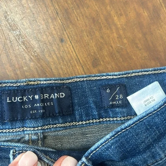 Lucky Brand Blue Skinny Jeans with Stretch - Picture 2 of 6